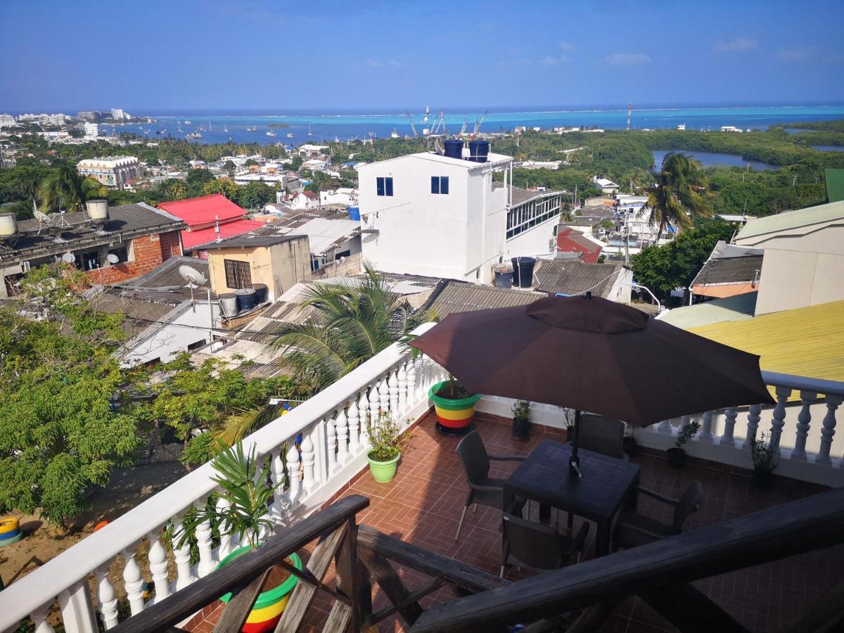 Apartamentos Turisticos Agua Luna San Andrés Eksteriør billede